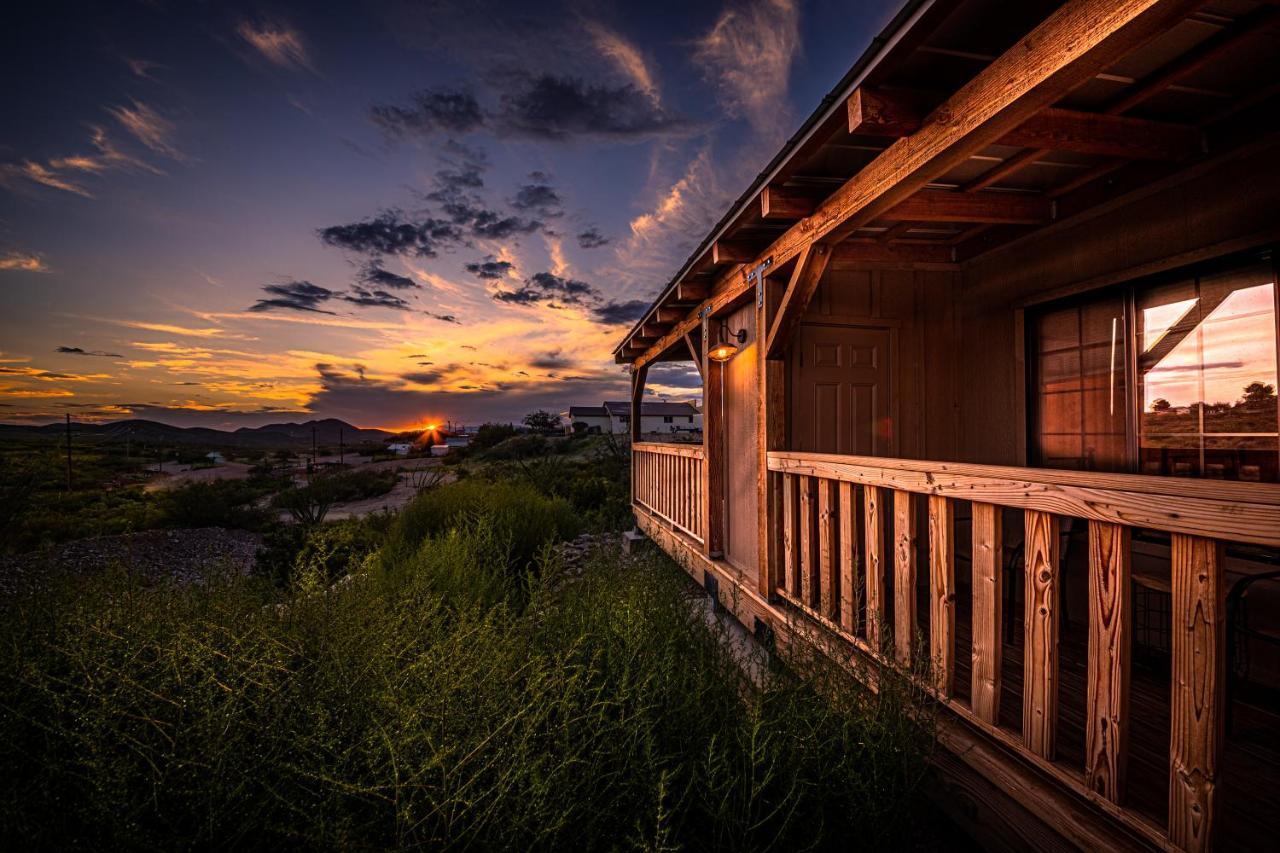 -Pet Friendly- Miners Cabin #6 - King Bed With Private Balcony Tombstone Buitenkant foto