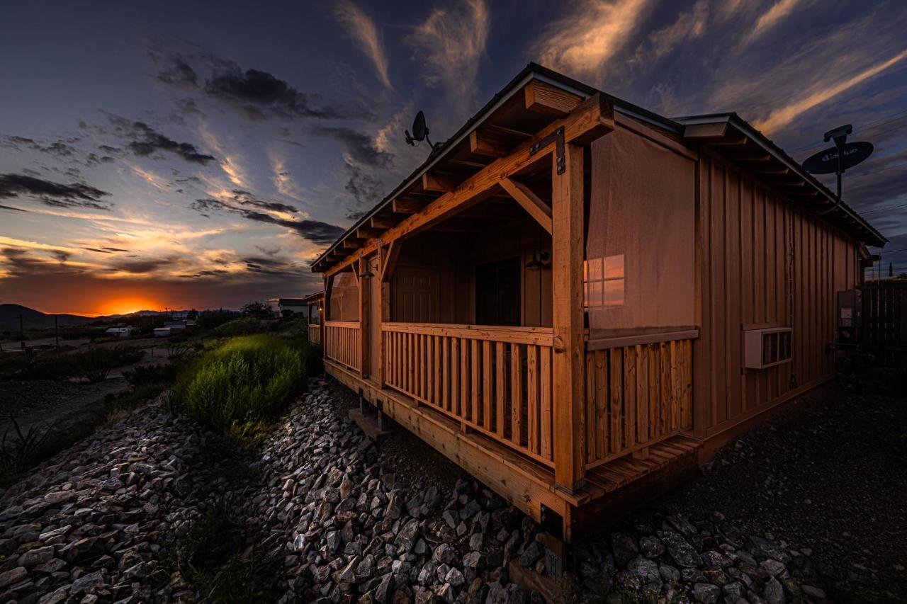 -Pet Friendly- Miners Cabin #6 - King Bed With Private Balcony Tombstone Buitenkant foto