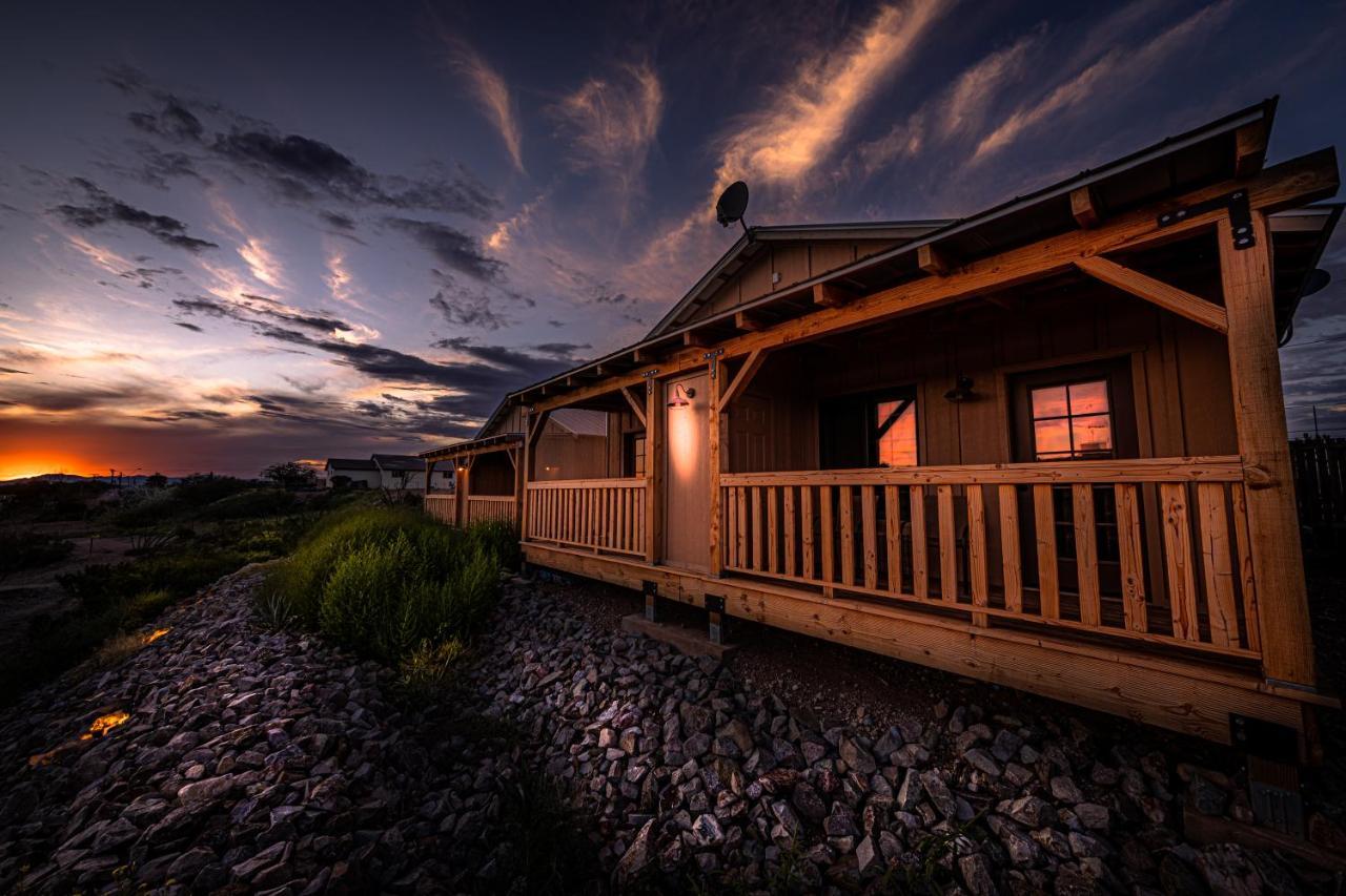 -Pet Friendly- Miners Cabin #6 - King Bed With Private Balcony Tombstone Buitenkant foto